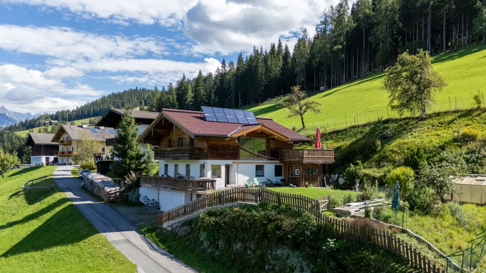 ALPINES WOHNHAUS MIT WEITLÄUFIGEM GARTEN IN IDYLLISCHER NATURLAGE in Eben im Pongau – verkauft